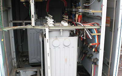 キュービクル１