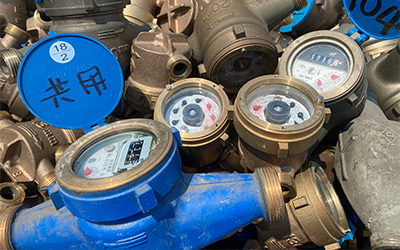 砲金水道メーターの写真１