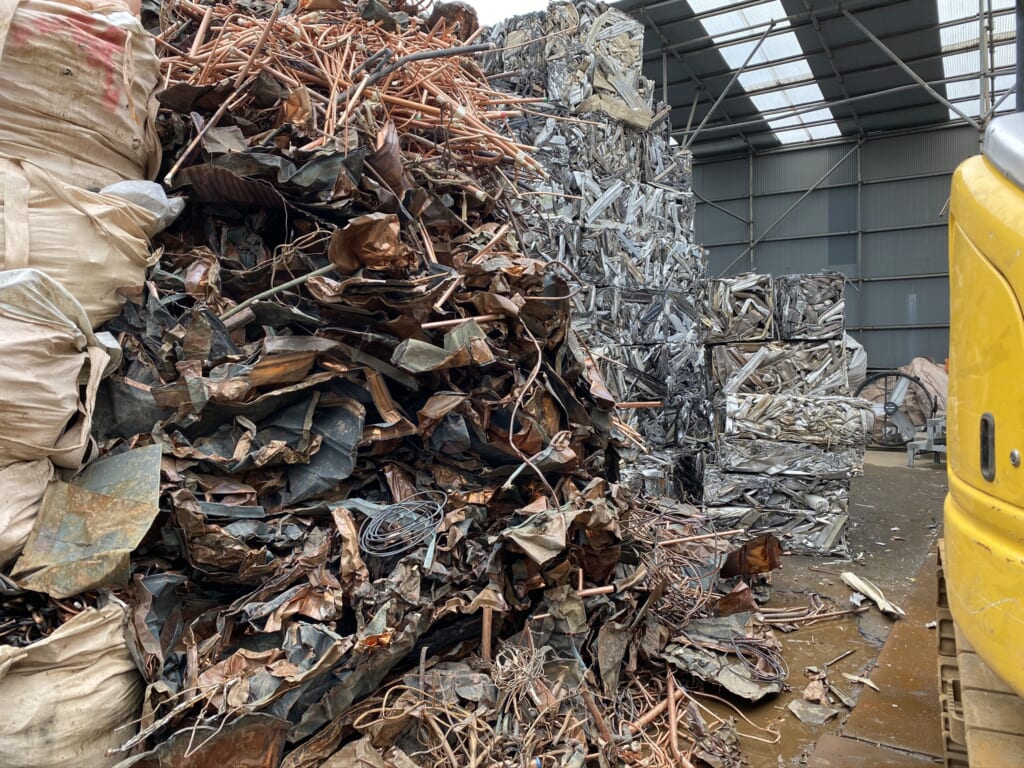 混銅の写真（工場内）